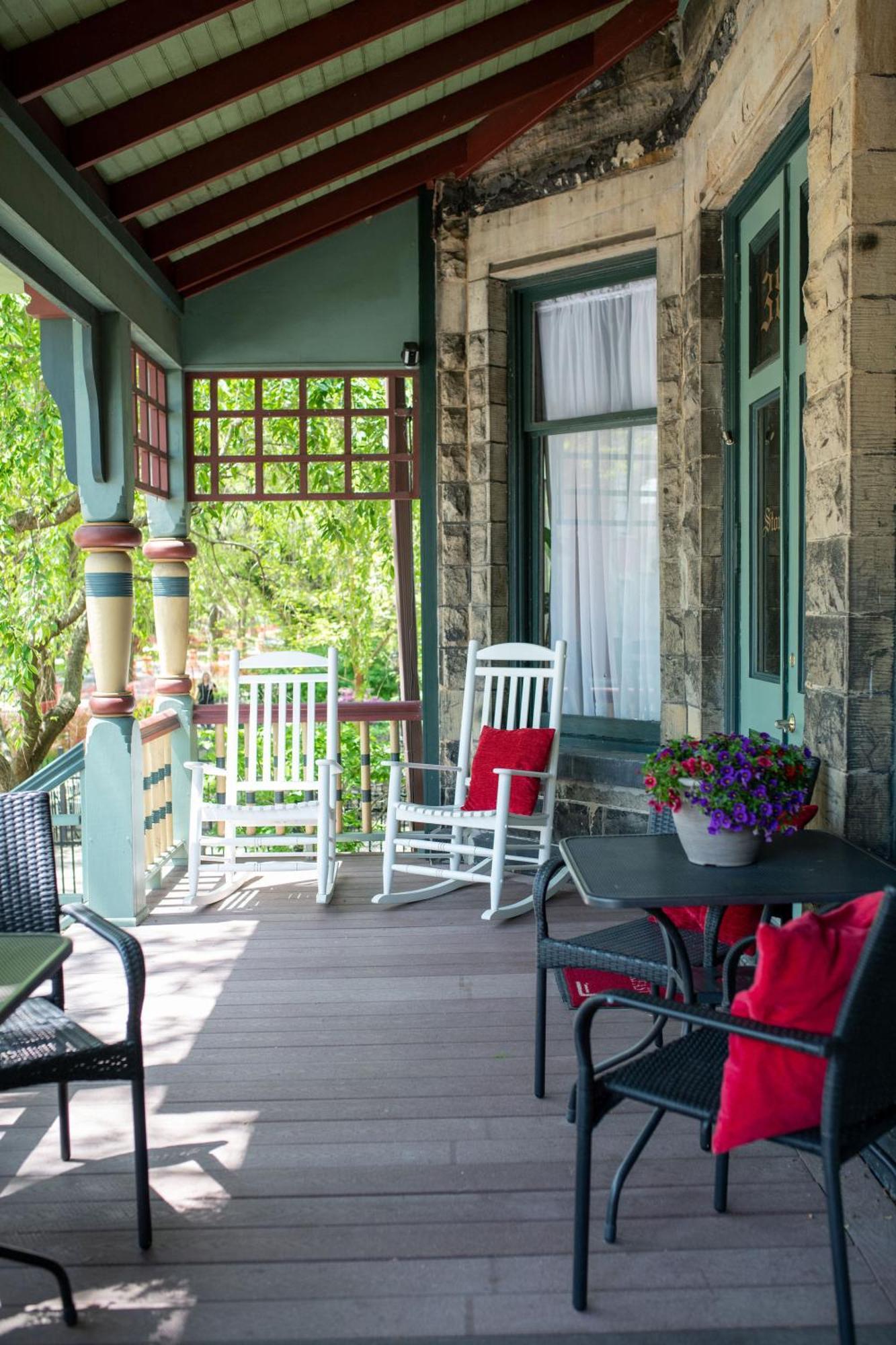 Stone Gables Inn Cleveland Extérieur photo