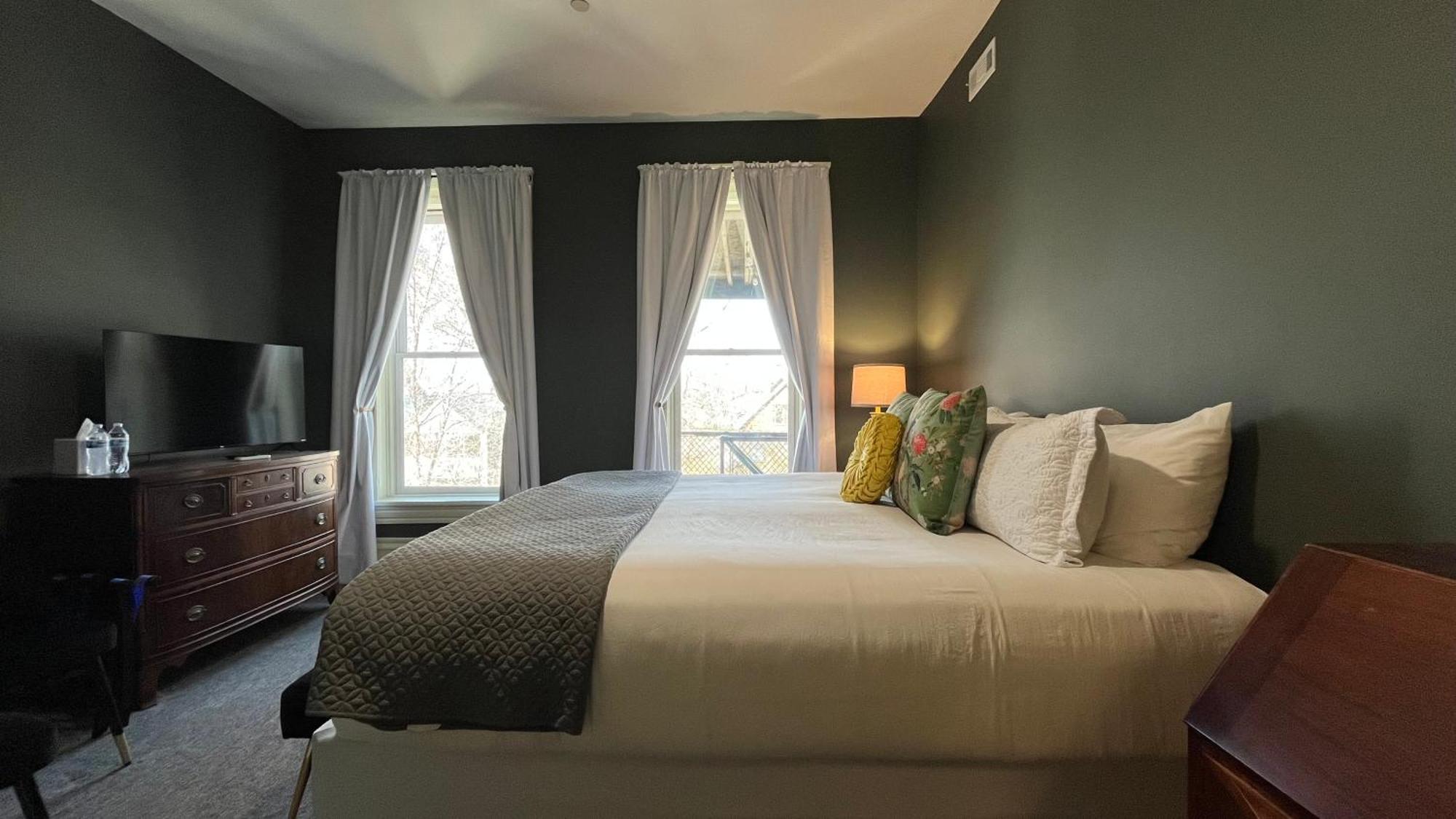 Stone Gables Inn Cleveland Extérieur photo